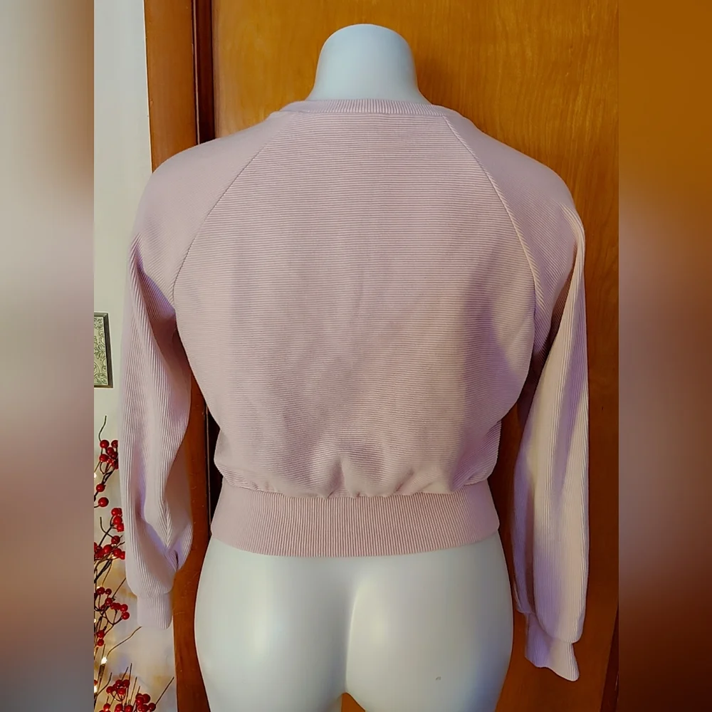 🌸 EXPRESS Pale Pink Geometric Long Sleeve Top – Size L 🌸 - Picture 7 of 8